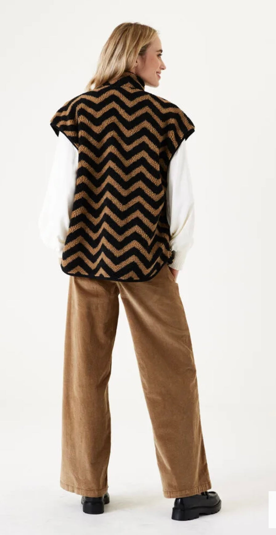 【BAON】Kansho side pintuck corduroy wide pants Wide Leg Corduroy Pants | Ardene