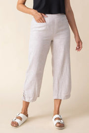 Pleat Button Capri